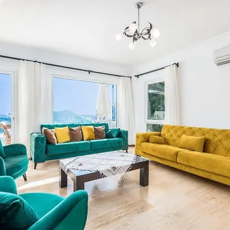 Villa Sleeps 10 With Pool Air Con And Wifi