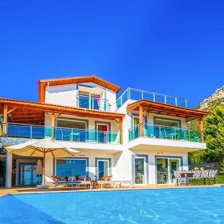 Sleeps 10 With Pool Air Con And Wifi Vilă Kalkan
